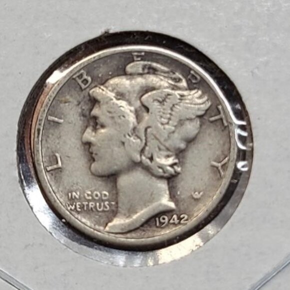 Lot of 4 Silver Mercury Dimes... Great Condition... In Protective Sleeves - Picture 5 of 8